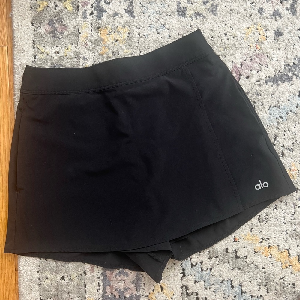 ALO Yoga Black Skort Size XXS